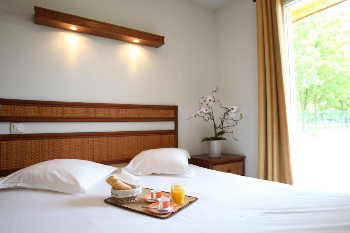 Domaine D'Agrippa Valence Hotel ชาโตเนิฟ-ซูร์-อิแซร์ ภายนอก รูปภาพ