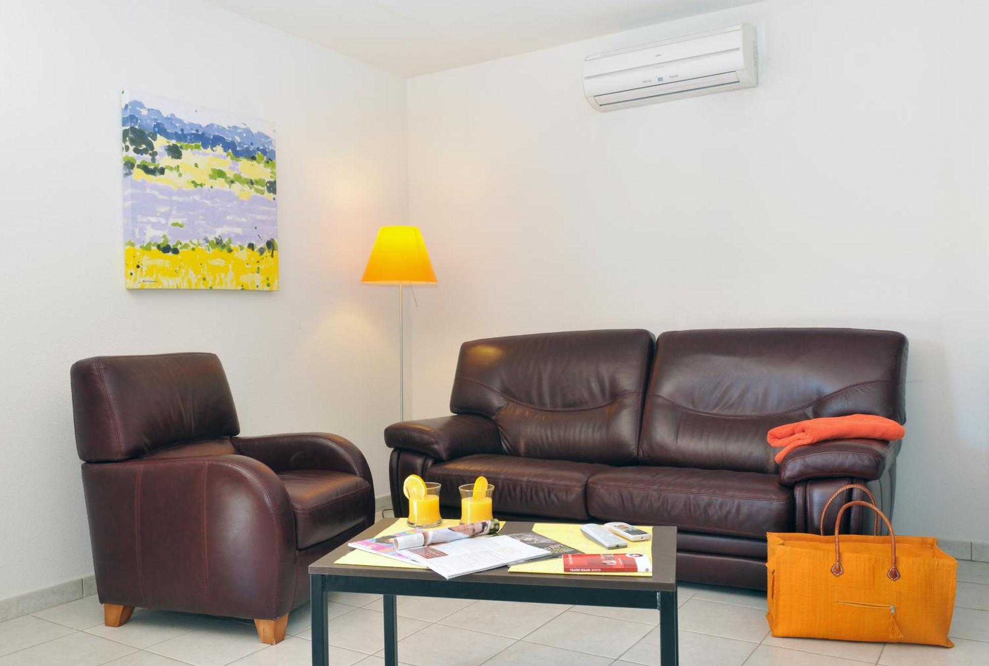 Domaine D'Agrippa Valence Hotel ชาโตเนิฟ-ซูร์-อิแซร์ ภายนอก รูปภาพ