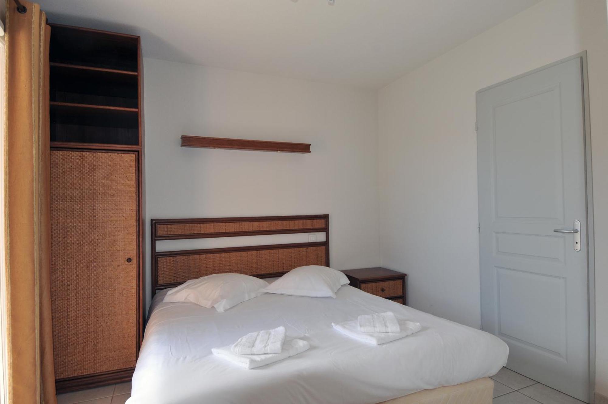 Domaine D'Agrippa Valence Hotel ชาโตเนิฟ-ซูร์-อิแซร์ ภายนอก รูปภาพ